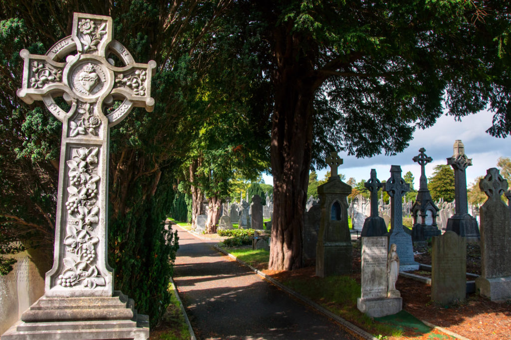 "Glasnevin Cemetery and Museum"